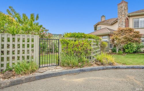 4084 Marcas St, Pinole CA  94564-1026 exterior