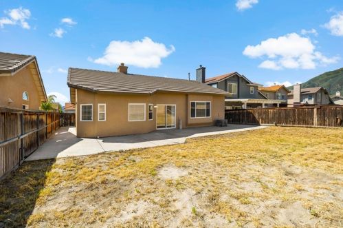 1635 Western Village Dr, San Jacinto CA  92583-6302 exterior