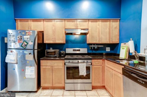 1943 Bouvier St, Philadelphia PA 19145-2910 exterior