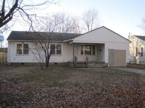 1217 B St, Miami, OK 74354-3342