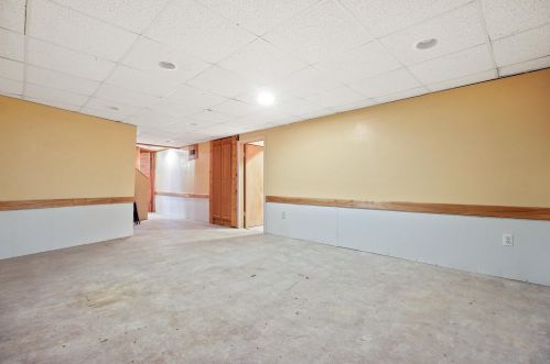 5515 Honey Crk Dr, Milwaukee WI 53221-4012 exterior