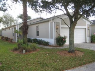 8644 Ibis Cove Cir, Naples, FL 34119-7727