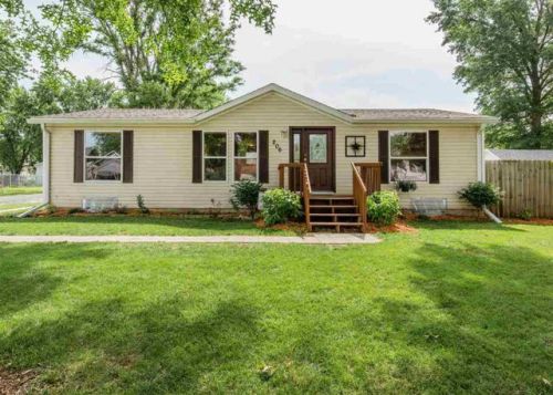 206 Chestnut St, Lime City, IA 52778-7763