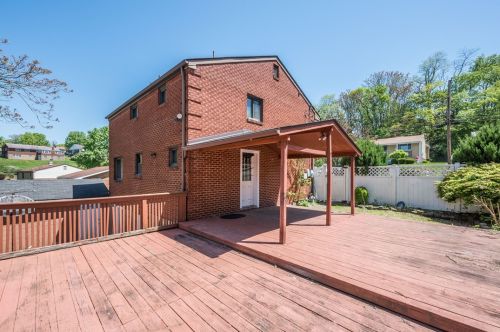 114 Fox Chase Dr, Verona PA  15147-2806 exterior