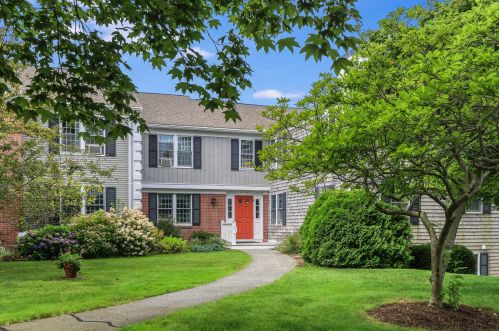 14 Highview Dr, Sandwich, MA 02563-2315