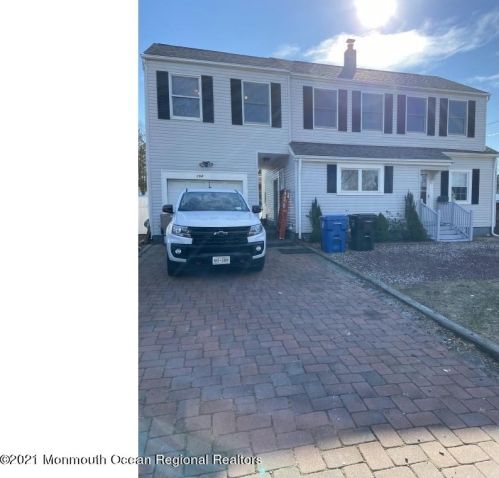 164 Navesink River Rd, Tinton Falls, NJ 07701-5845