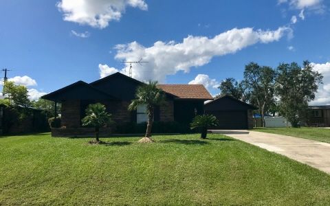 1427 Chloe Ter, Sebring FL  33870-2061 exterior