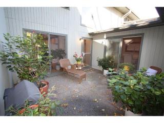 11108 Abbott Ln, Hopkins, MN 55343-8965