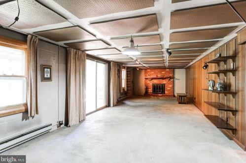 3 Annette Dr, West Enola PA  17025-1802 exterior