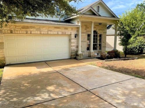 10625 Beard Ave, Austin TX  78748-3956 exterior