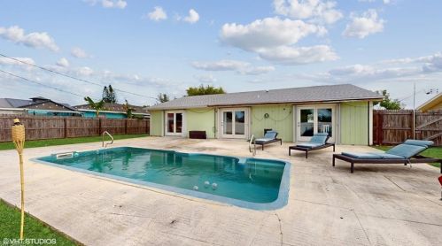 2901 46th St, Naples FL  34116-8245 exterior