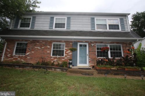 4506 Kentland Dr, Woodbridge VA  22193-5276 exterior