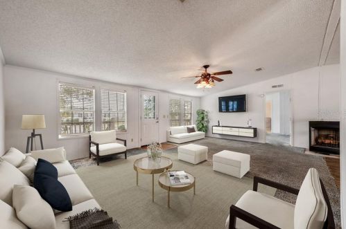 3237 Silver Lake Ct, Kissimmee, FL 34744-9462