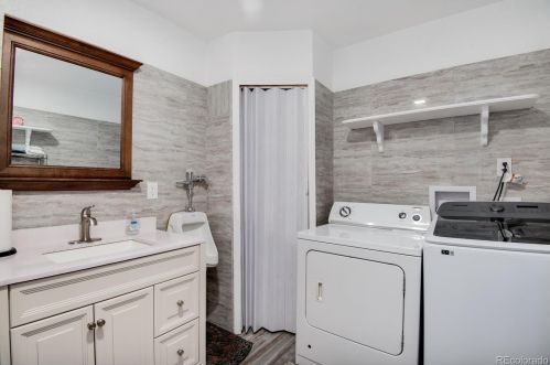 1156 Scranton St, Denver CO  80011-6408 exterior