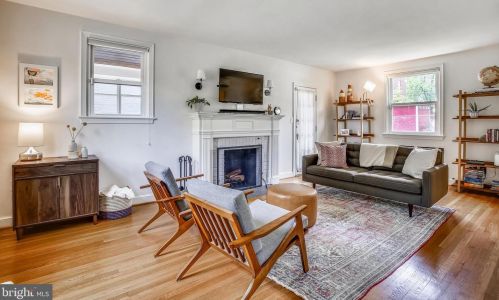 3812 17th Pl, Washington, DC 20018-2314