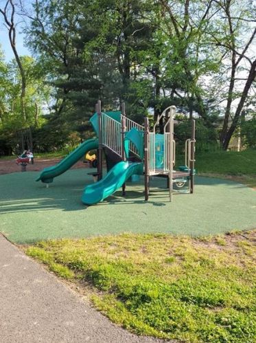 2457 Brookledge Rd, Bridgeville PA  15017-1623 exterior