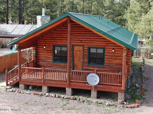 44 Main St, Greer, AZ 85927-9802