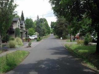 7900 71st Ave, Portland, OR 97223-9365