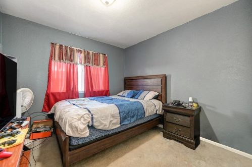 7321 Little Acorn Way, Rio Linda CA  95673-1336 exterior