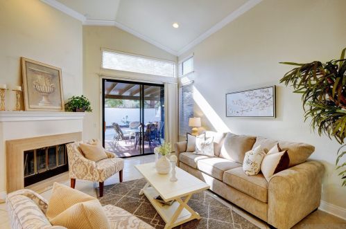 17704 Bellechase Cir, San Diego CA 92128-2097 exterior