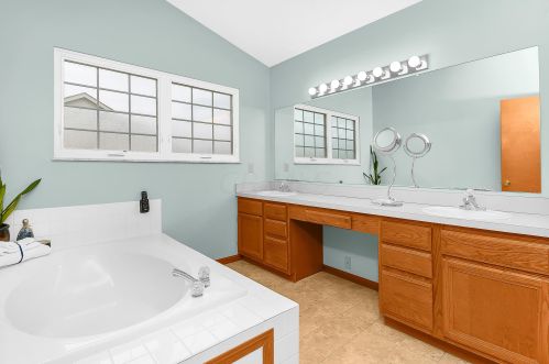 2815 Wynridge Dr, Darbydale OH  43123-8709 exterior