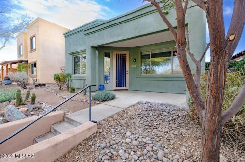10476 Sixto Molina Ln, Tucson, AZ 85747-5849