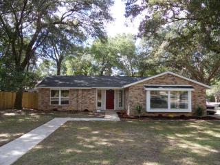1821 Witherspoon Cir, Mobile, AL 36618-3264