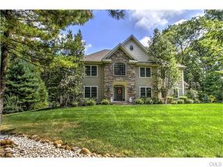 19 Cedar Rd, New Haven, CT 06525-1642
