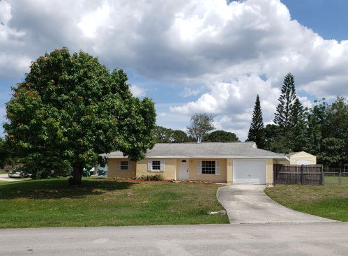 2921 Massey Ln, Fort Pierce, FL 34953-6291