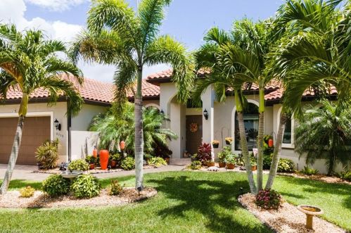 2712 25th St, Cape Coral, FL 33914-3815