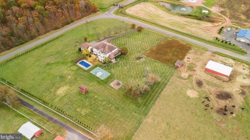 11606 Reid Ln, Nokesville VA  20181-2007 exterior