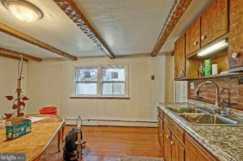 25 Green St, Pilesgrove NJ 08098-1136 exterior