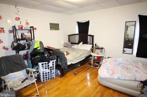 720 Marshall St, Norristown PA 19401-4114 exterior