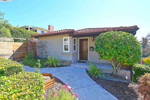 2400 Prosperity Way, San Leandro CA  94578-1124 exterior