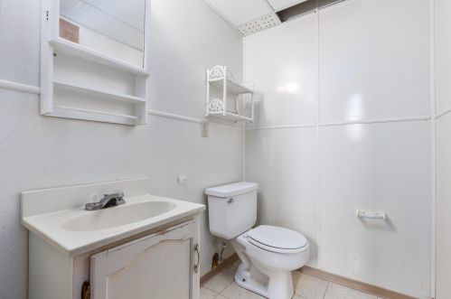 42 Meadow Wood Dr, Florence KY  41042-9323 exterior