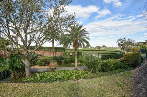 304 Muirfield Loop, Kissimmee FL 34747-6413 exterior