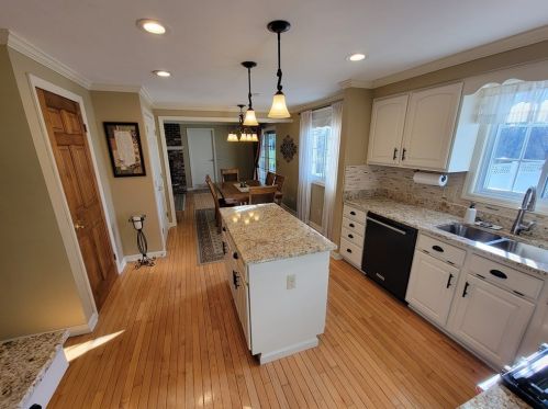 1525 Mountain View Dr, Gibsonia, PA 15044-9237