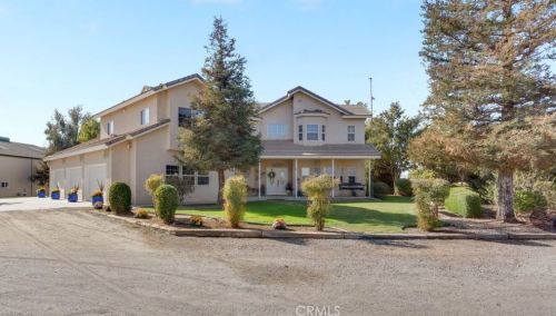 15414 Cuda Dr, Bakersfield CA  93307-9279 exterior