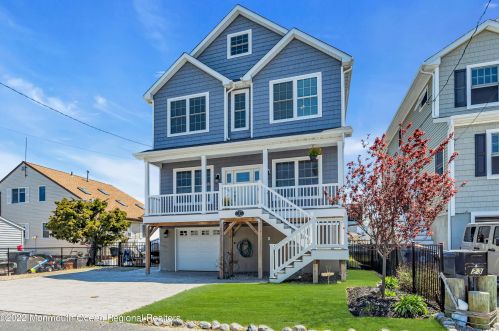 21 Halsey Dr, Bricktown NJ  08723-7510 exterior