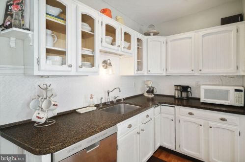 406 Westmont Ave, Camden NJ  08108-3529 exterior