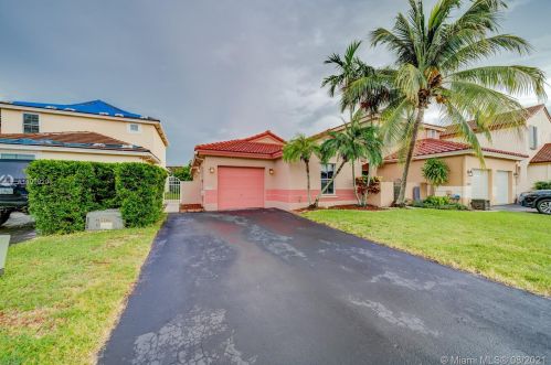 18489 22nd St, Hollywood, FL 33029-3811