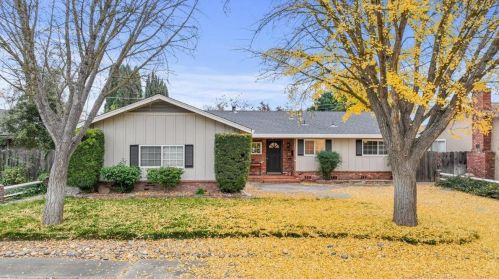 2612 Sunrise Ave, Modesto CA  95350-2437 exterior