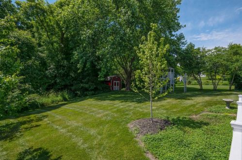 3321 Hammersmith Ln, Cincinnati OH 45248-2874 exterior