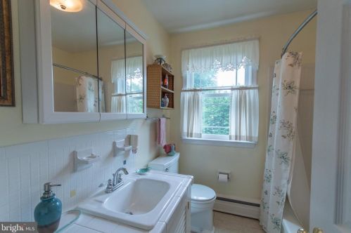 1755 Ludwell Dr, Prospectville PA  19002-3030 exterior