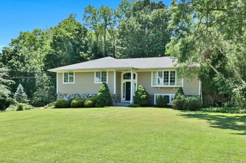 67 Eastview Dr, Valhalla, NY 10595-1030