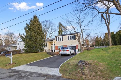19 Lawrence Ave, Elmsford, NY 10523-2203