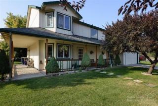 1738 Riviera Dr, Bend, OR 97702-1883