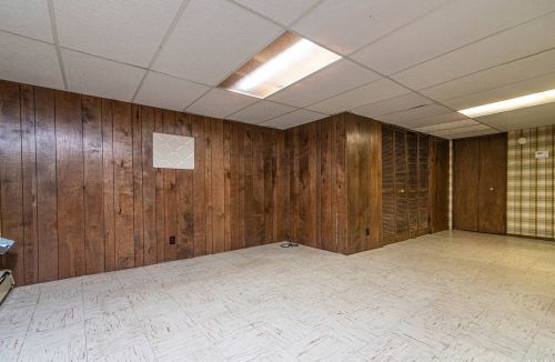 305 9th Ave, Elwood NY  11731-2127 exterior