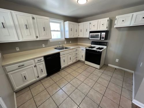 619 18th St, Beaver Falls PA  15010-4057 exterior