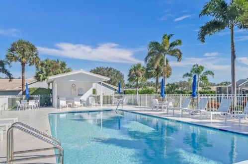 630 Captn Kate Ct, Naples FL  34110-6421 exterior